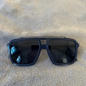 Dolce & Gabbana Pilot Frame Sunglasses